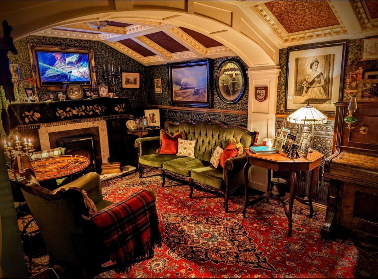 Sheddington Manor - 2 Bedroom Guest House & Cinema 벨파스트 외부 사진