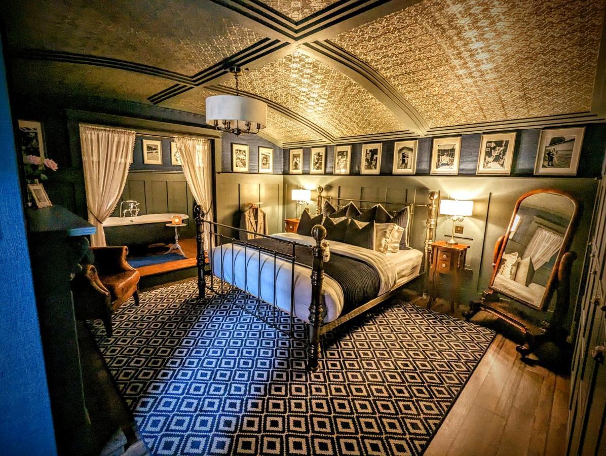 Sheddington Manor - 2 Bedroom Guest House & Cinema 벨파스트 외부 사진