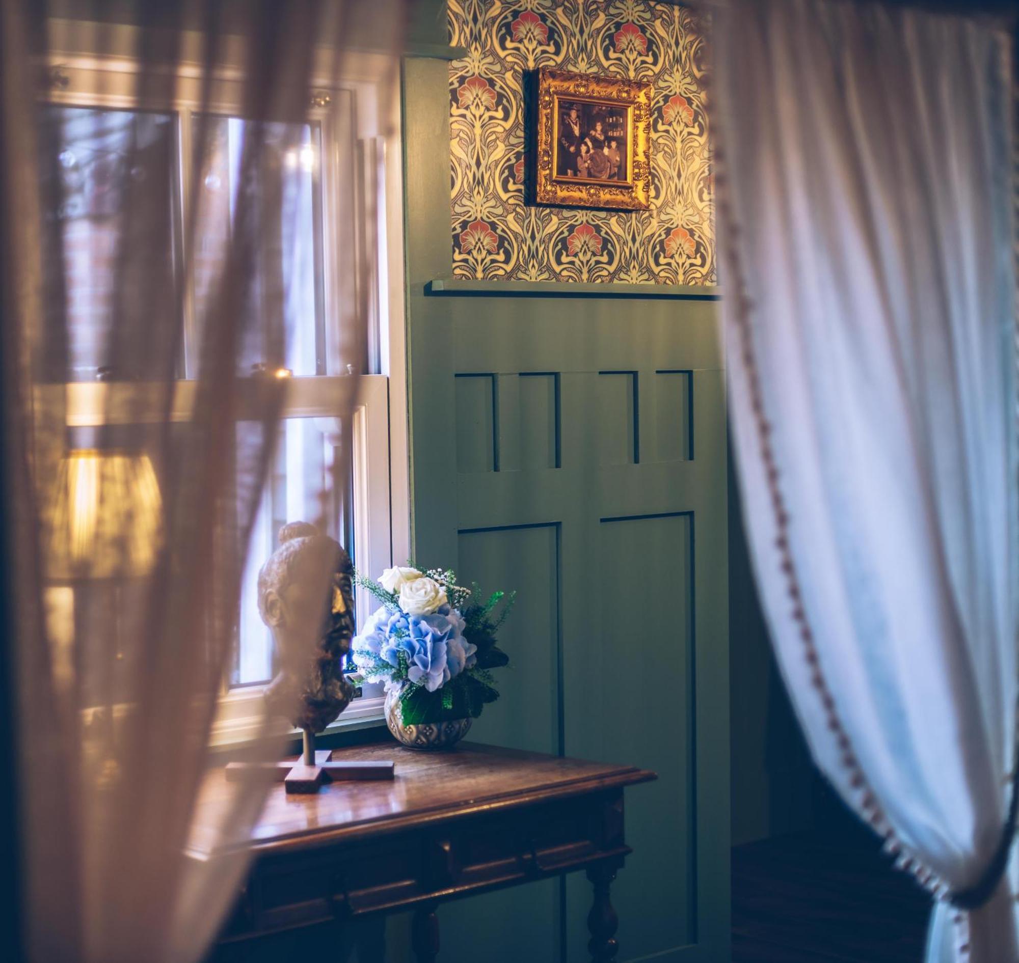 Sheddington Manor - 2 Bedroom Guest House & Cinema 벨파스트 외부 사진