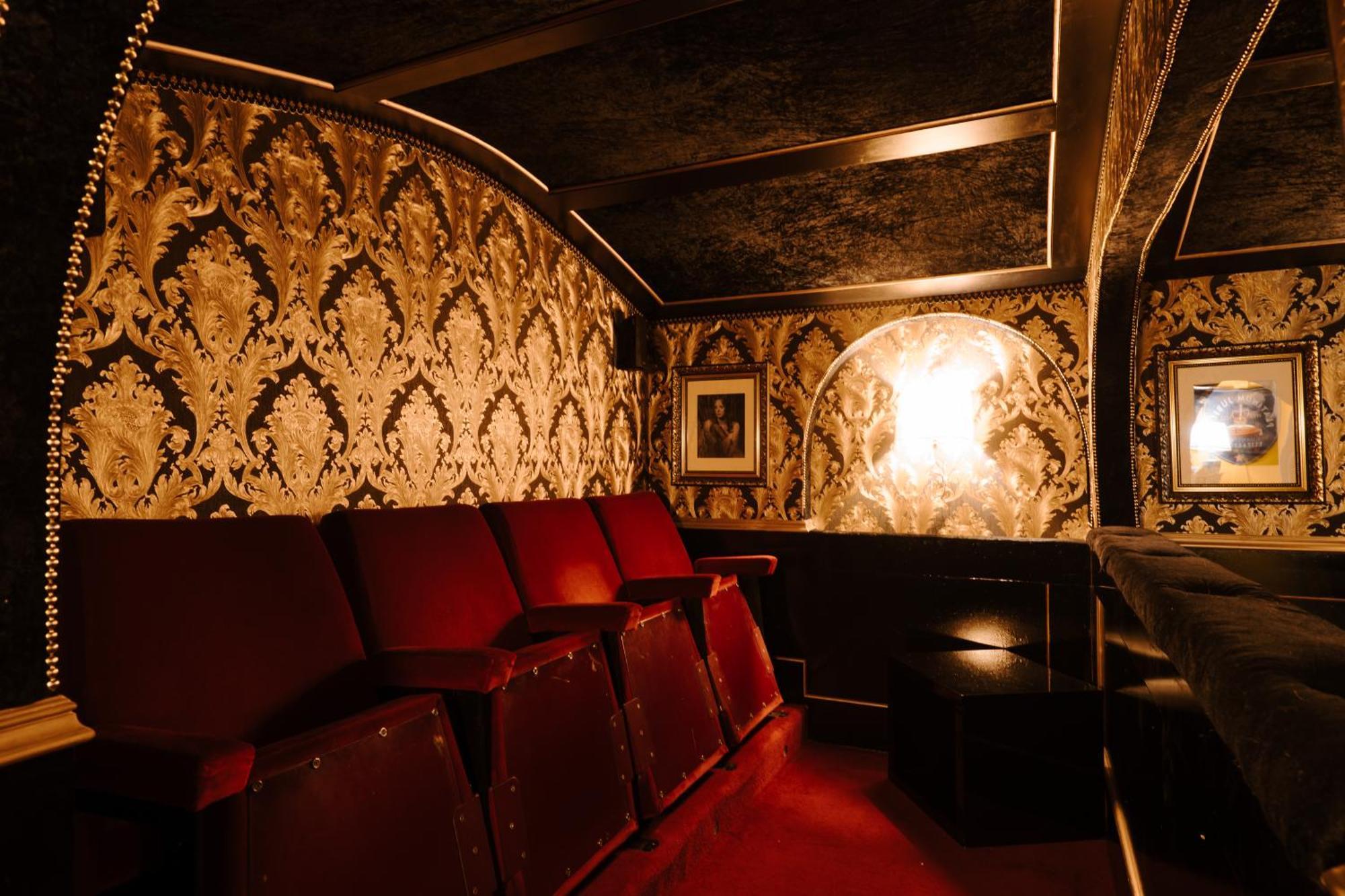 Sheddington Manor - 2 Bedroom Guest House & Cinema 벨파스트 외부 사진
